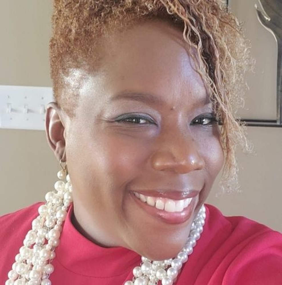 Meet your Posher, Comeshia